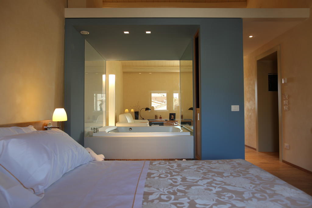 Relais Del Borgo Hotel & Spa 4 Stelle Staffolo Pokoj fotografie
